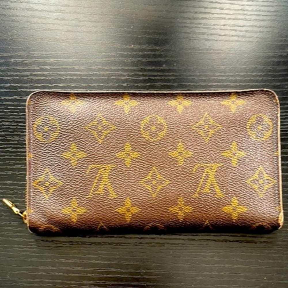 Louis Vuitton Monogram Zippered long wallet. Zipper Off Track. VGU